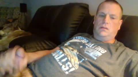lovetocum37 online show from 04-28-26, 03:44