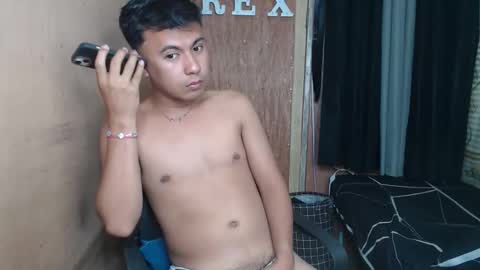 lovetosuckxox online show from 04-17-26, 02:31