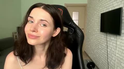 Snapshot of lovettafrymire chatting on 07-26-26, 07:15 Isabella online show from 07-26-26, 07:15
