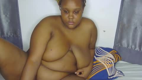 Snapshot of loveytiana chatting on 03-08-26, 03:21 loveytiana online show from 03-08-26, 03:21