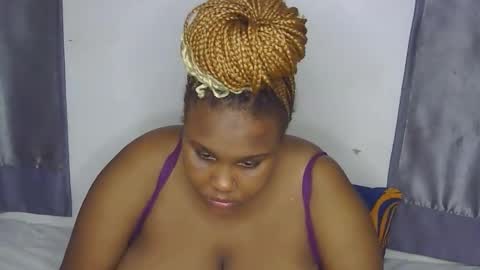 Snapshot of loveytiana chatting on 03-08-26, 05:28 loveytiana online show from 03-08-26, 05:28