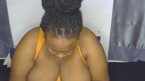 Snapshot of loveytiana chatting on 03-27-26, 09:10 loveytiana online show from 03-27-26, 09:10