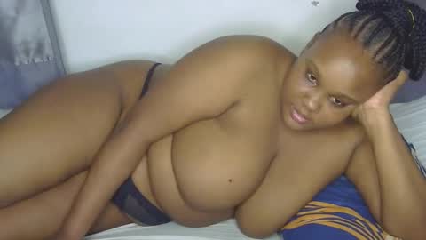 Snapshot of loveytiana chatting on 04-12-26, 01:38 loveytiana online show from 04-12-26, 01:38