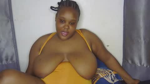 Snapshot of loveytiana chatting on 04-15-26, 05:25 loveytiana online show from 04-15-26, 05:25