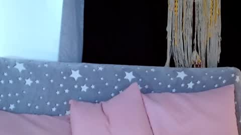 Snapshot of loving__lily chatting on 02-10-25, 07:07 loving online show from 02-10-25, 07:07