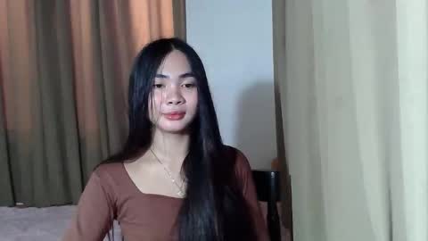 loving_rhean online show from 10-23-25, 04:12