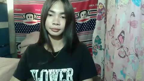 Snapshot of loving_rhean chatting on 05-15-26, 03:02 loving_rhean online show from 05-15-26, 03:02