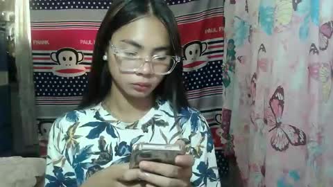Snapshot of loving_rhean chatting on 06-04-26, 03:56 loving_rhean online show from 06-04-26, 03:56