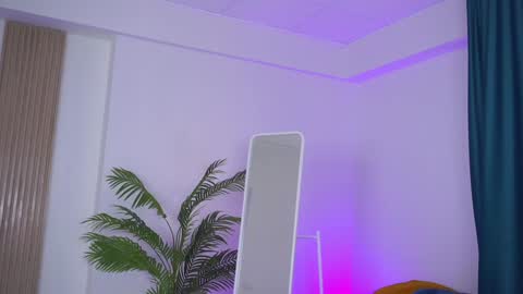 Nora online show from 12-22-24, 08:05