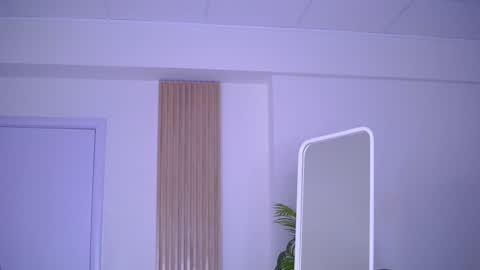 Nora online show from 02-05-25, 04:37