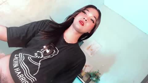 Snapshot of lovingmonaru969 chatting on 07-16-26, 03:40 Lovingmonaru969 online show from 07-16-26, 03:40
