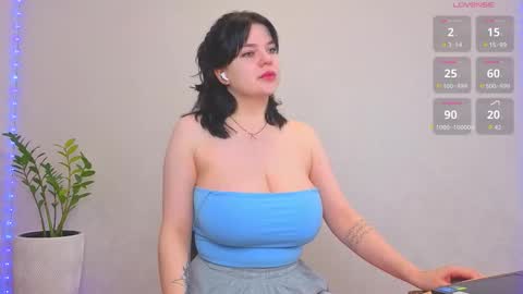 Vikkkk  online show from 10-11-25, 01:42