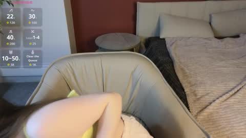 Erika online show from 04-15-26, 01:23