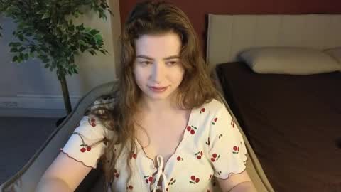 Erika online show from 05-06-26, 01:14