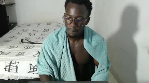 Snapshot of lowmay_palacios chatting on 03-25-26, 04:24 Lowmay palacios online show from 03-25-26, 04:24