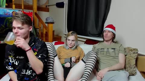 VECTORSTEVEPVT IS OPEN online show from 12-25-24, 02:34