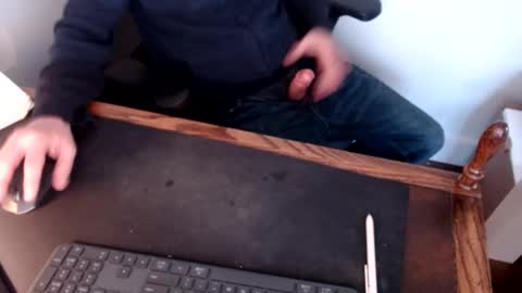 lreed090 online show from 02-07-25, 11:03