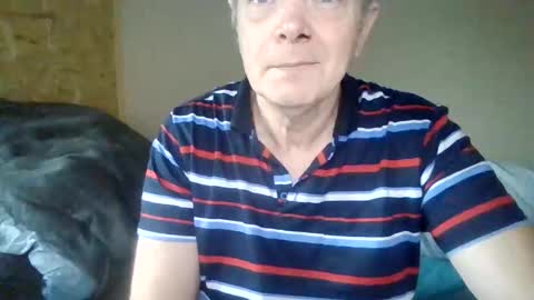 Snapshot of lu485947452685193669 chatting on 05-20-26, 09:04 lu485947452685193669 online show from 05-20-26, 09:04