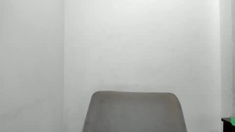 Snapshot of lu_sugar chatting on 05-09-26, 04:06 Lucy online show from 05-09-26, 04:06