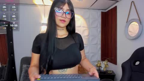 Luana online show from 02-07-25, 02:15