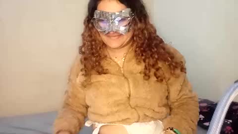 luanapowerful online show from 11-09-25, 03:49