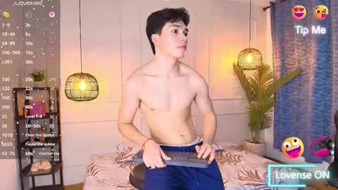 lUAN online show from 03-25-26, 11:38