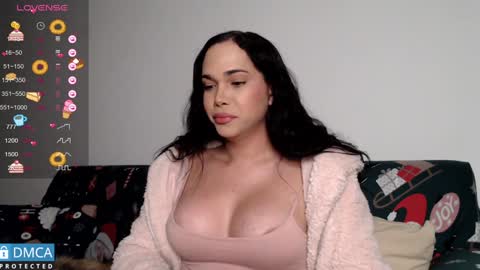 luara_ online show from 01-18-25, 01:51