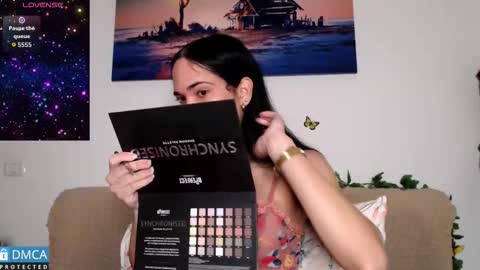 luara_ online show from 01-11-26, 12:32