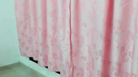 Snapshot of luara__01__lecat_1 chatting on 02-13-26, 11:17 luara__01__lecat_1 online show from 02-13-26, 11:17