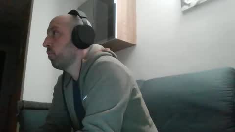 Luca online show from 01-31-25, 08:22