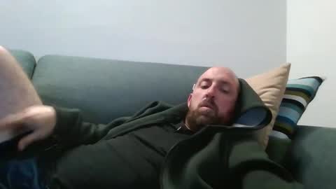 Snapshot of lucabeech88 chatting on 05-14-26, 06:15 Luca online show from 05-14-26, 06:15