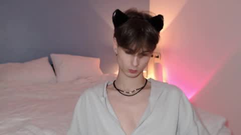 lucacharm online show from 01-02-25, 10:33