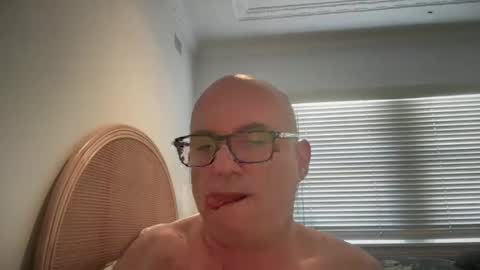 Snapshot of lucas10004 chatting on 12-20-24, 12:08 lucas10004 online show from 12-20-24, 12:08