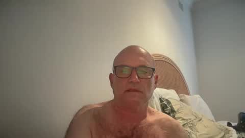 Snapshot of lucas10004 chatting on 12-30-24, 01:58 lucas10004 online show from 12-30-24, 01:58