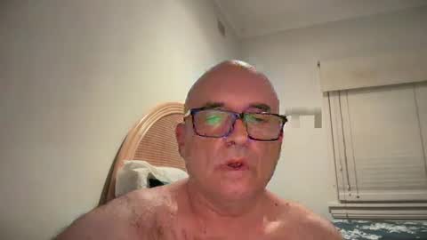 Snapshot of lucas10004 chatting on 02-26-25, 11:20 lucas10004 online show from 02-26-25, 11:20