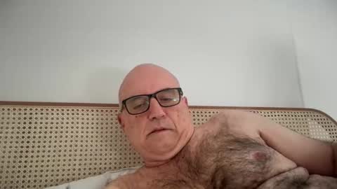 Snapshot of lucas10004 chatting on 10-01-25, 09:21 lucas10004 online show from 10-01-25, 09:21