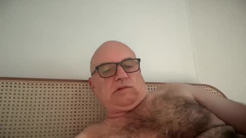 Snapshot of lucas10004 chatting on 11-29-25, 08:56 lucas10004 online show from 11-29-25, 08:56