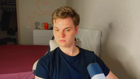 Lucas Gill online show from 03-18-26, 01:53