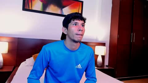 Snapshot of lucas_dream chatting on 04-27-26, 11:30 lucas_dream online show from 04-27-26, 11:30