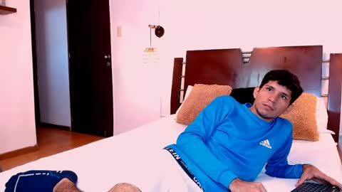 Snapshot of lucas_dream chatting on 05-25-26, 11:49 lucas_dream online show from 05-25-26, 11:49