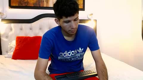 Snapshot of lucas_dream chatting on 07-09-26, 11:36 lucas_dream online show from 07-09-26, 11:36