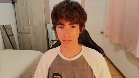 lucas_xo online show from 09-15-25, 02:44