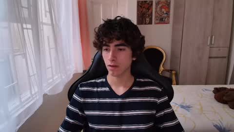 lucas_xo online show from 10-21-25, 09:04