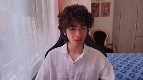 lucas_xo online show from 10-30-25, 07:36
