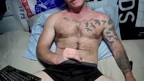 Snapshot of lucascumsalot chatting on 05-28-26, 06:32 Lucas online show from 05-28-26, 06:32