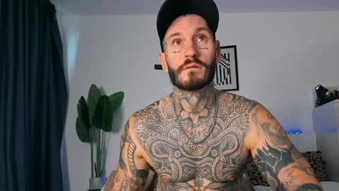 Snapshot of lucasexclusive chatting on 05-26-26, 05:14 lucasexclusive online show from 05-26-26, 05:14