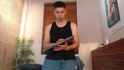 Lucca Moreti online show from 05-31-26, 03:36