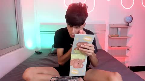 Snapshot of luccas_ferreira chatting on 11-11-25, 07:14 Luccas Ferreira online show from 11-11-25, 07:14