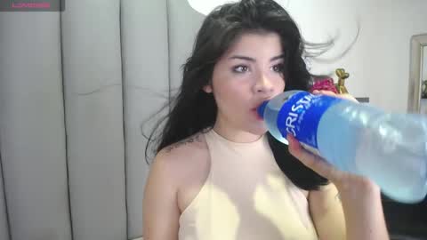 Snapshot of luccy21_ chatting on 05-21-26, 01:51 lucy online show from 05-21-26, 01:51