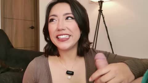 Snapshot of luci_fer15 chatting on 11-24-25, 05:12 Luci y Fer online show from 11-24-25, 05:12